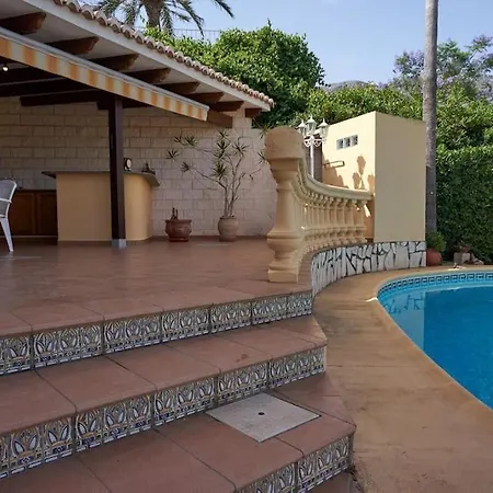Magnifica Con Impresionantes Vistas Al Mar Villa Denia