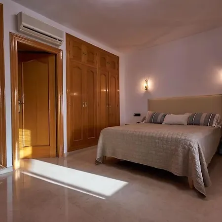 Magnifica Con Impresionantes Vistas Al Mar Villa